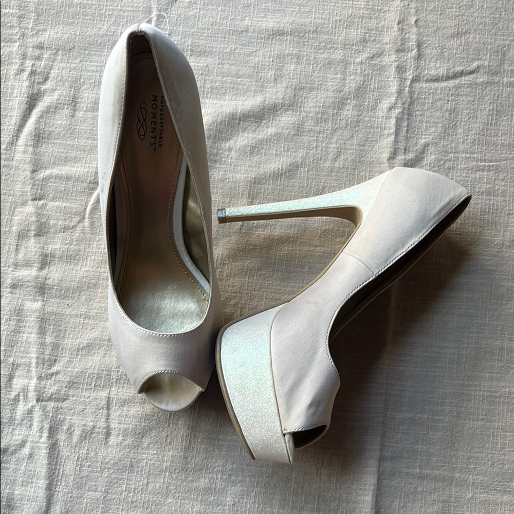Chic cream Heels for Elegant Occasions